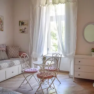 Maison La Mitra - Dimore Partenopee Nocleg ze śniadaniem Neapol